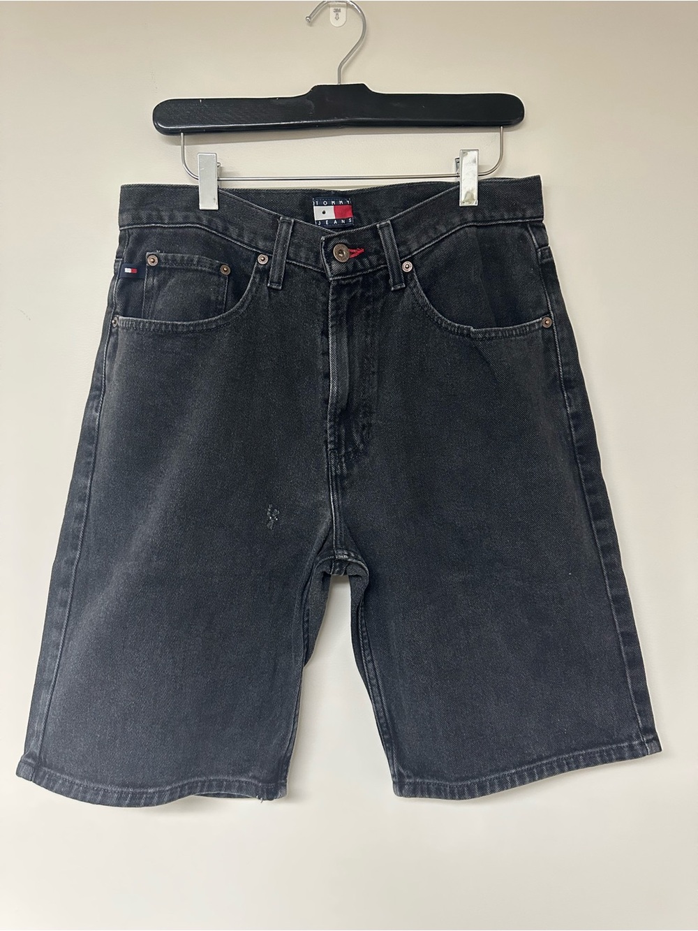 Tommy Hilfiger Men's Relaxed Black Jorts